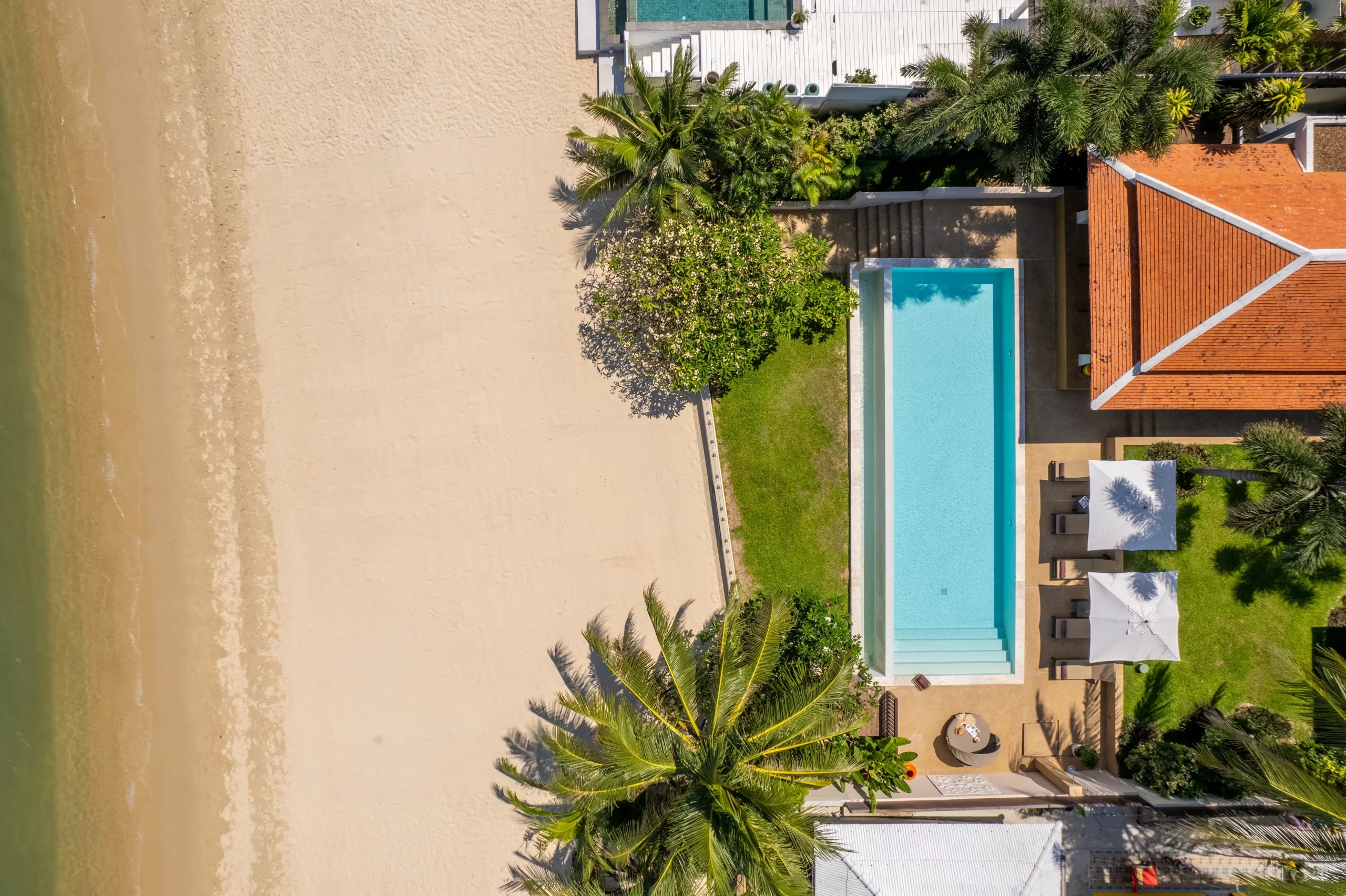 drone shot on bacaya villa with bangrak beach